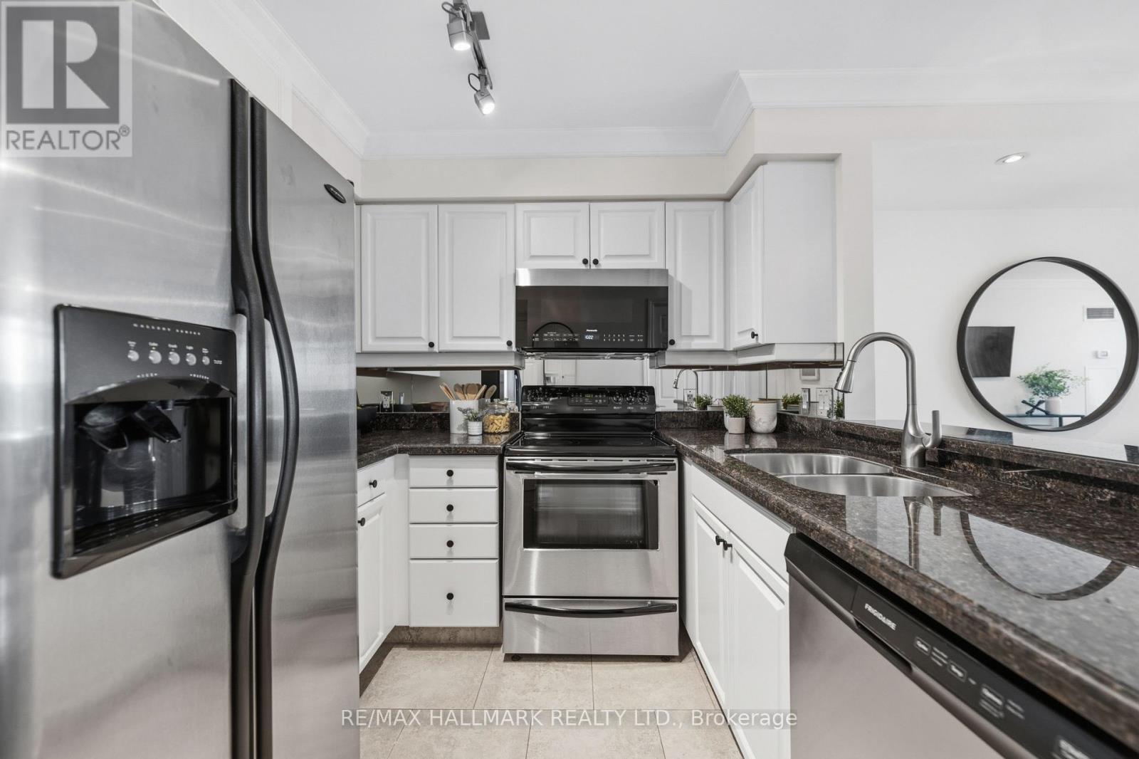 511 - 3840 Bathurst Street, Toronto, Ontario  M3H 6C6 - Photo 4 - C13753256
