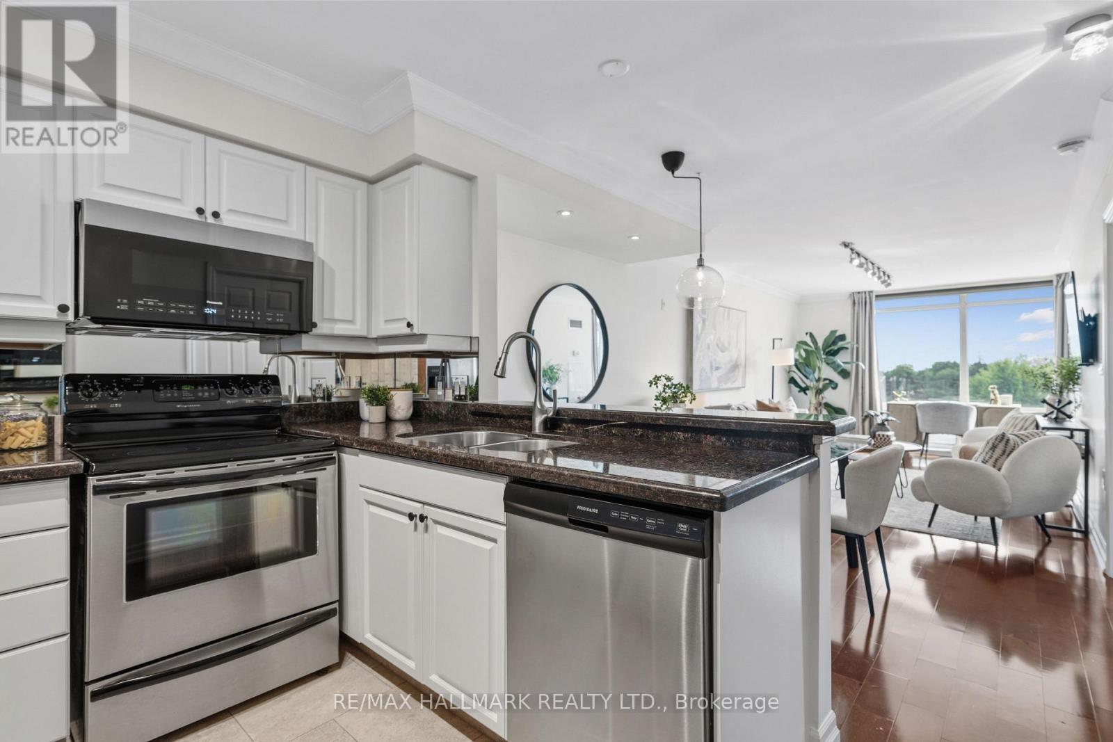 511 - 3840 Bathurst Street, Toronto, Ontario  M3H 6C6 - Photo 5 - C13753256