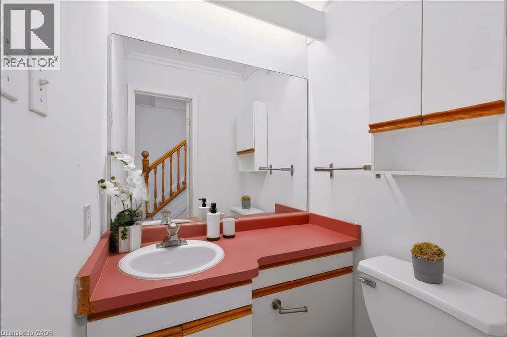 121 University Avenue E Unit# 102, Waterloo, Ontario  N2J 4J1 - Photo 11 - 40856741