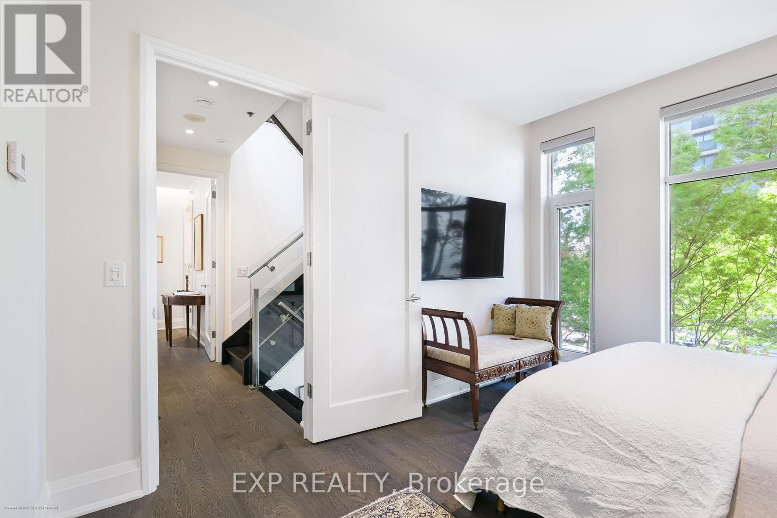 1084 Bay Street, Toronto, Ontario M5S 0A3 - Photo 28 - C13753328