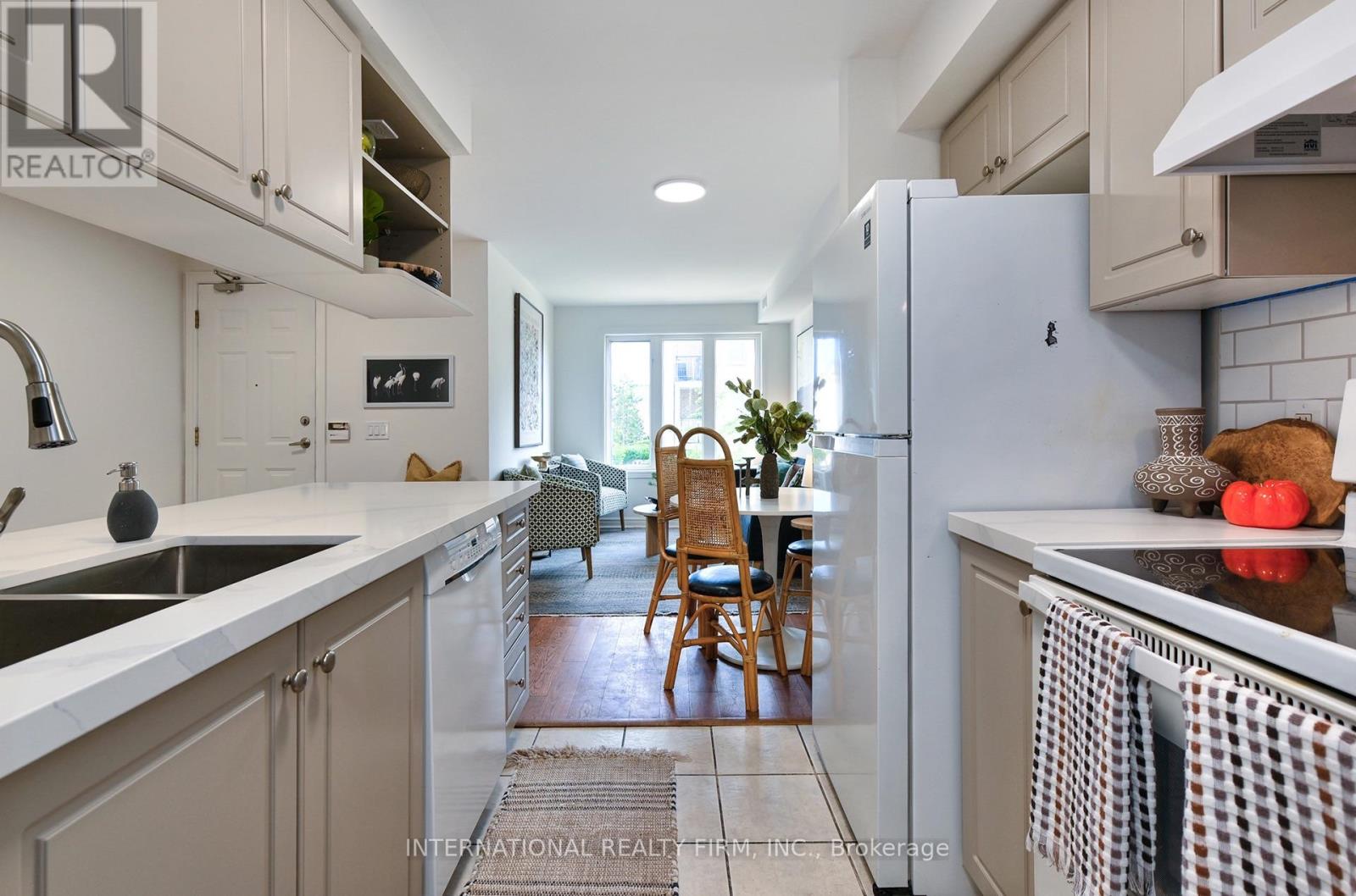 201 - 60 Aerodrome Crescent, Toronto, Ontario  M4G 4J1 - Photo 7 - C13753362