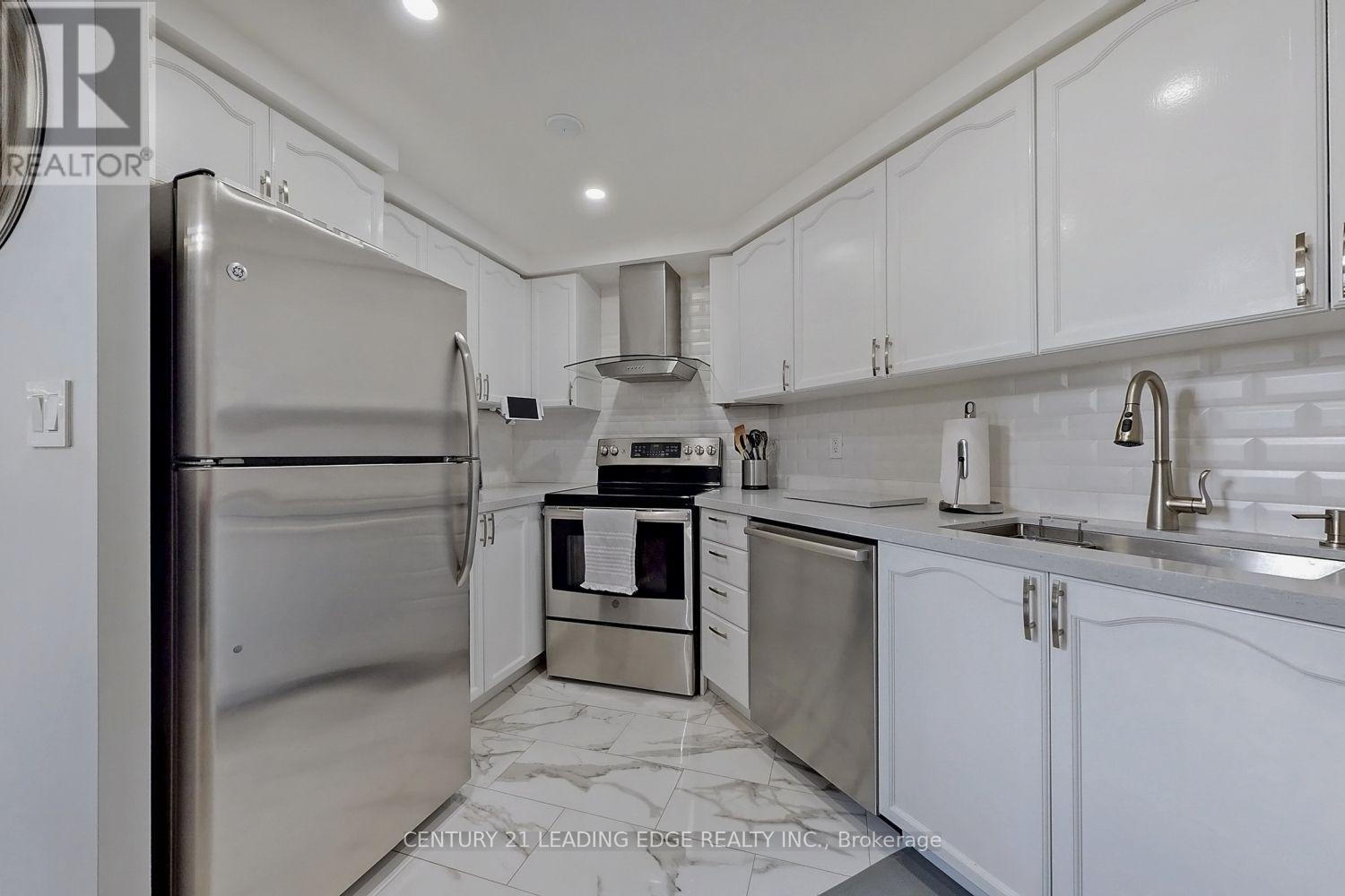 1111 - 28 Pemberton Avenue, Toronto, Ontario  M2M 4L9 - Photo 6 - C13753376