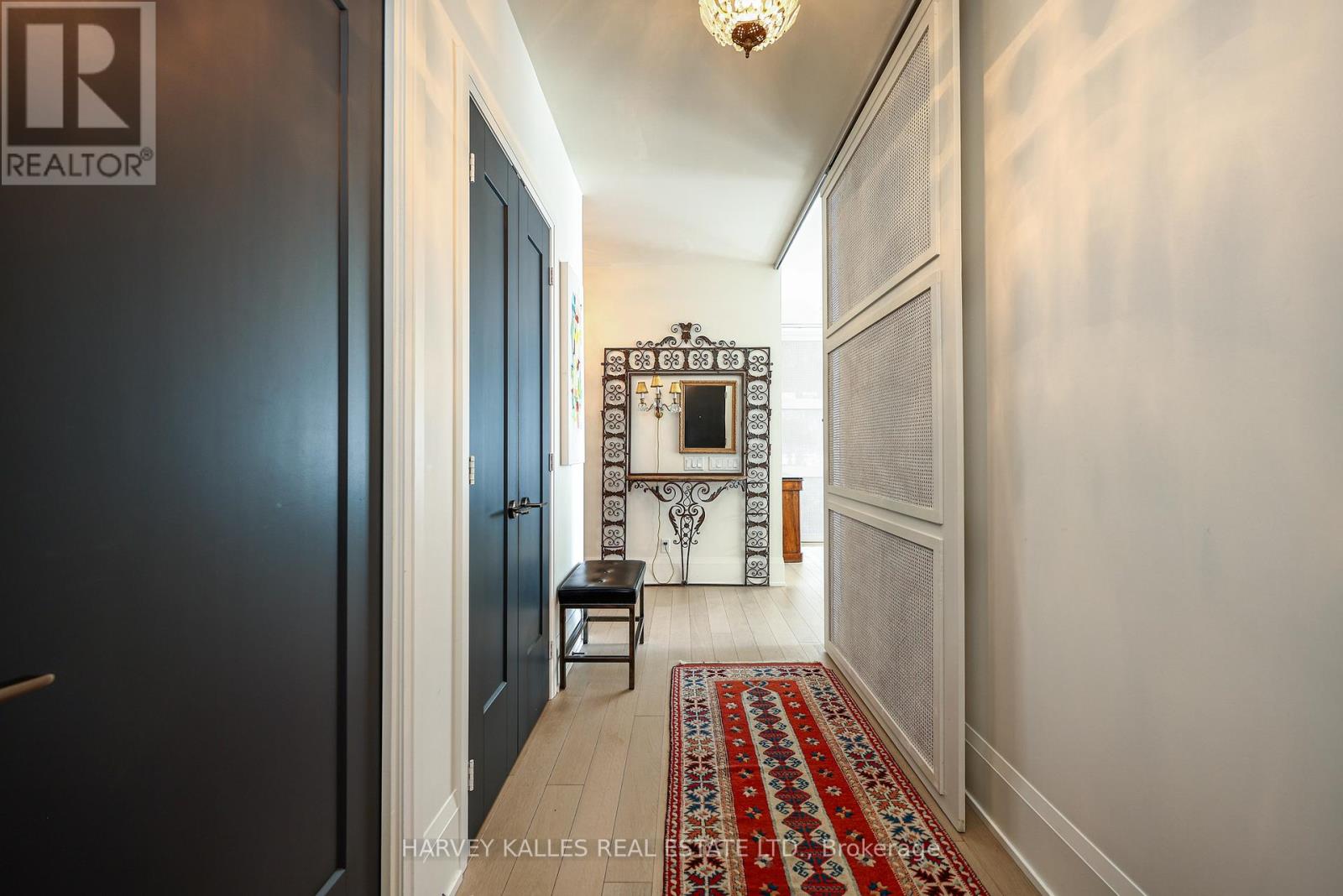 2407 - 101 Erskine Avenue, Toronto, Ontario  M4P 0C5 - Photo 3 - C13753394