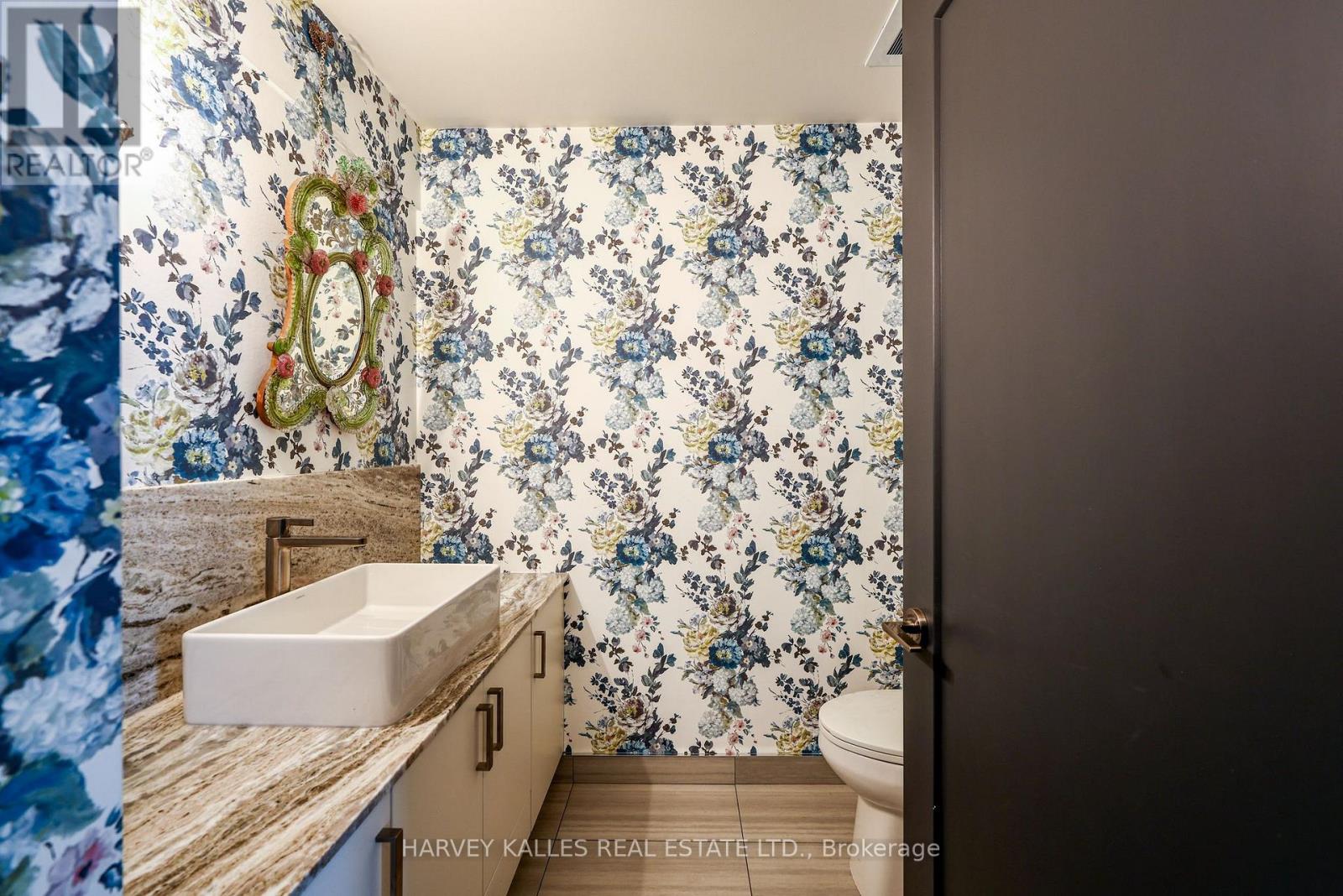 2407 - 101 Erskine Avenue, Toronto, Ontario  M4P 0C5 - Photo 4 - C13753394