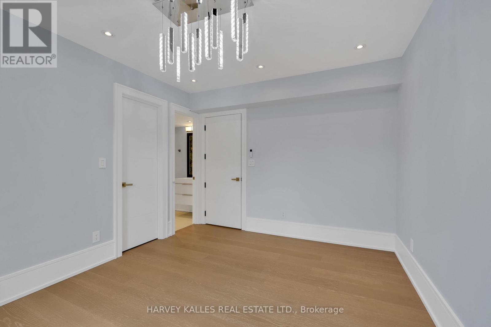 615 Briar Hill Avenue, Toronto, Ontario  M5N 1N4 - Photo 18 - C13753418