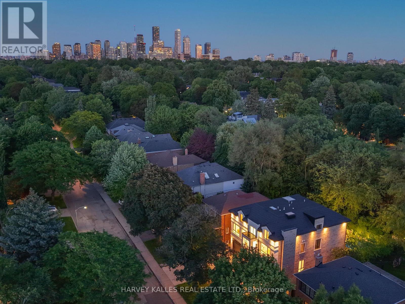 615 Briar Hill Avenue, Toronto, Ontario  M5N 1N4 - Photo 42 - C13753418