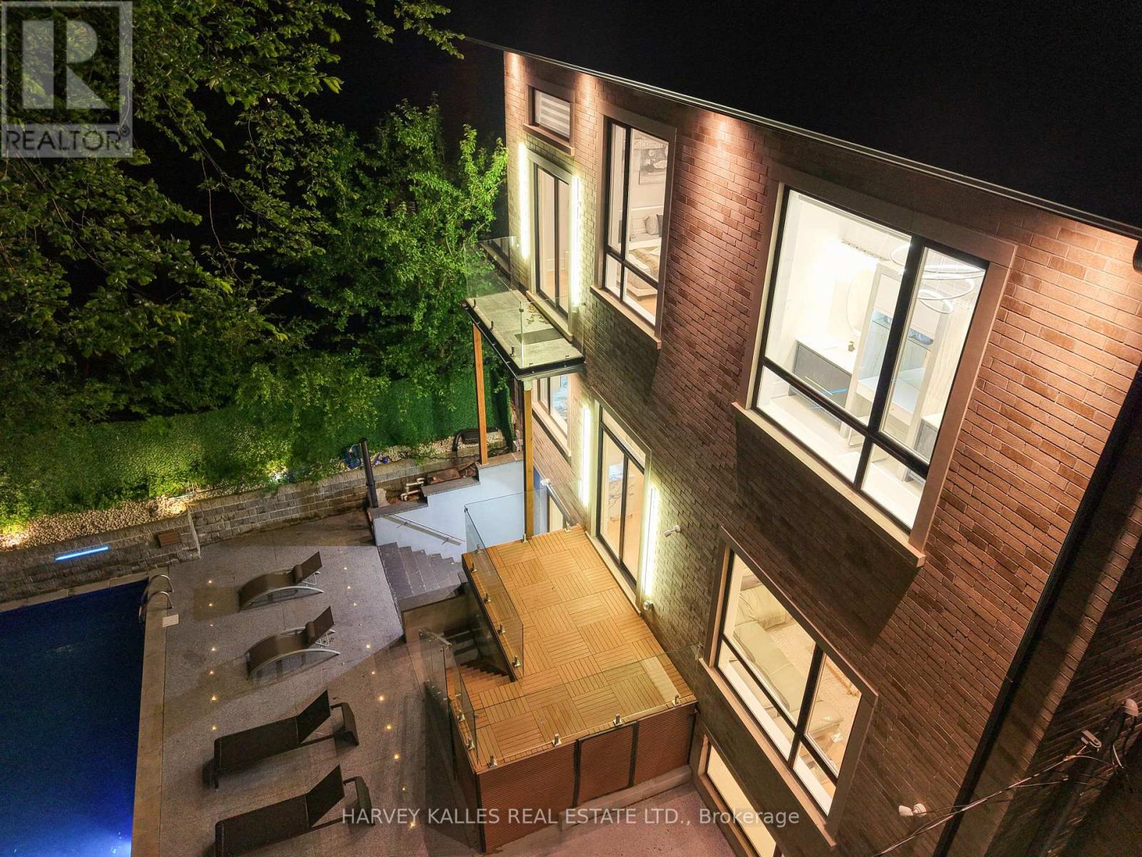 615 Briar Hill Avenue, Toronto, Ontario  M5N 1N4 - Photo 44 - C13753418