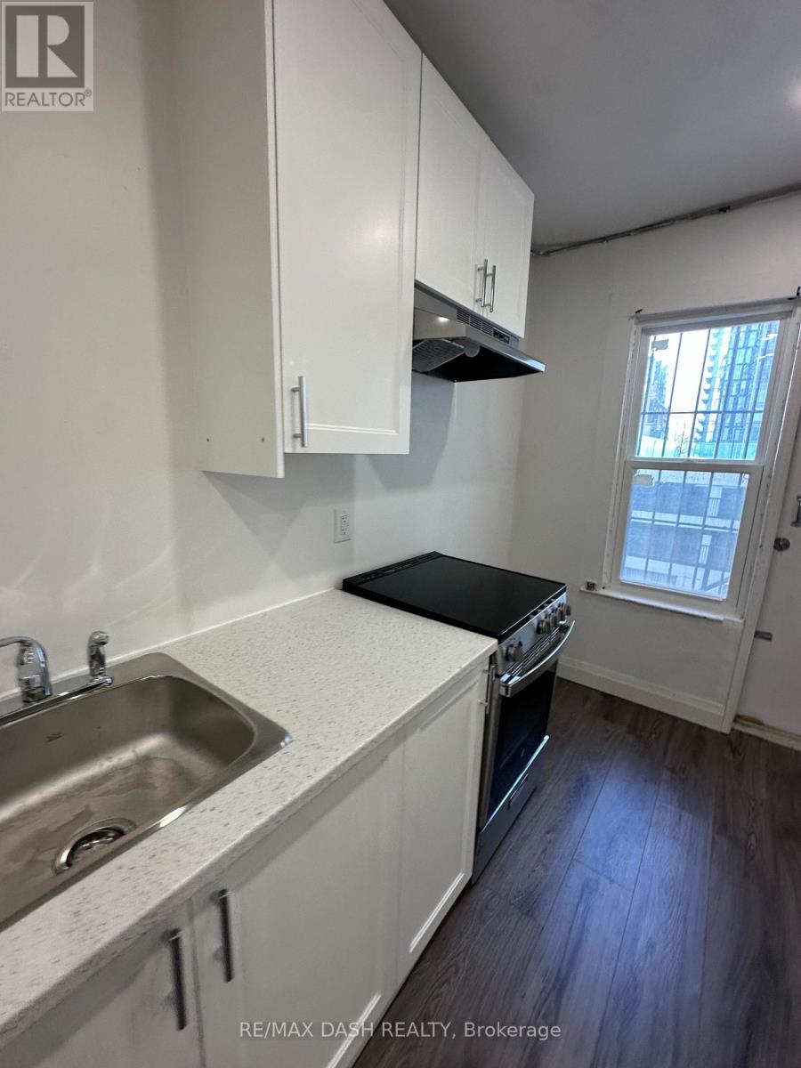 4fl - 565 Yonge Street, Toronto, Ontario  M4Y 1Z2 - Photo 7 - C13753424