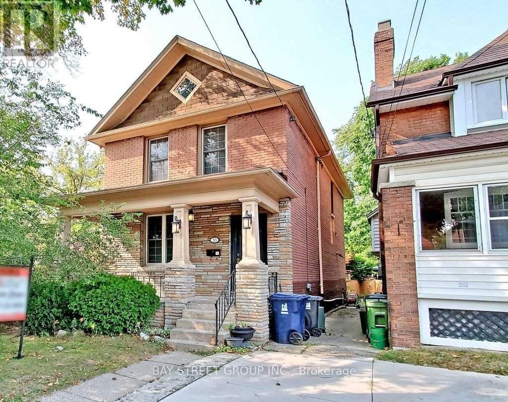 20 BOWOOD AVENUE, Toronto, Ontario