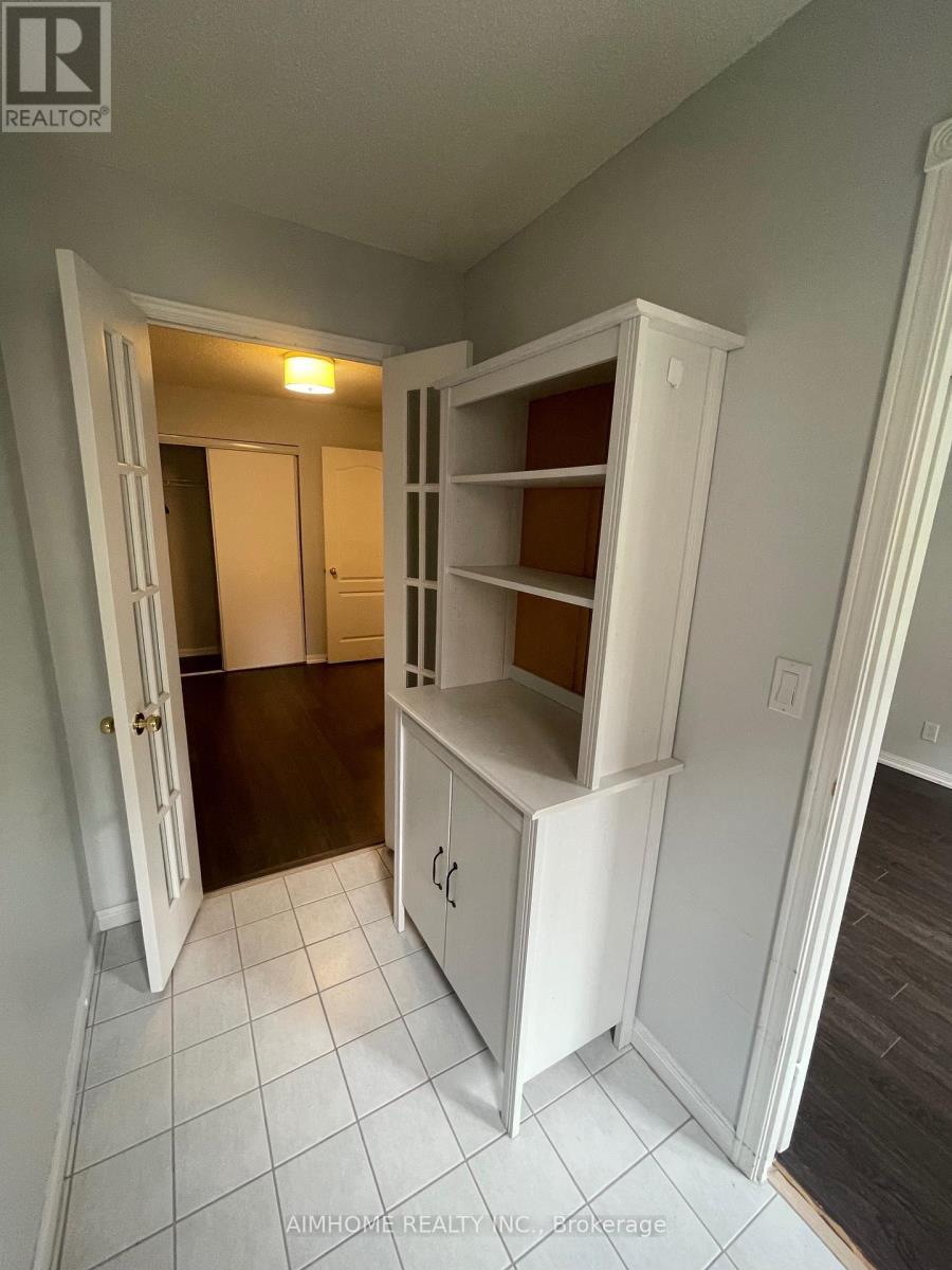 1530 - 28 Sommerset Way, Toronto, Ontario  M2N 6W7 - Photo 11 - C13753514