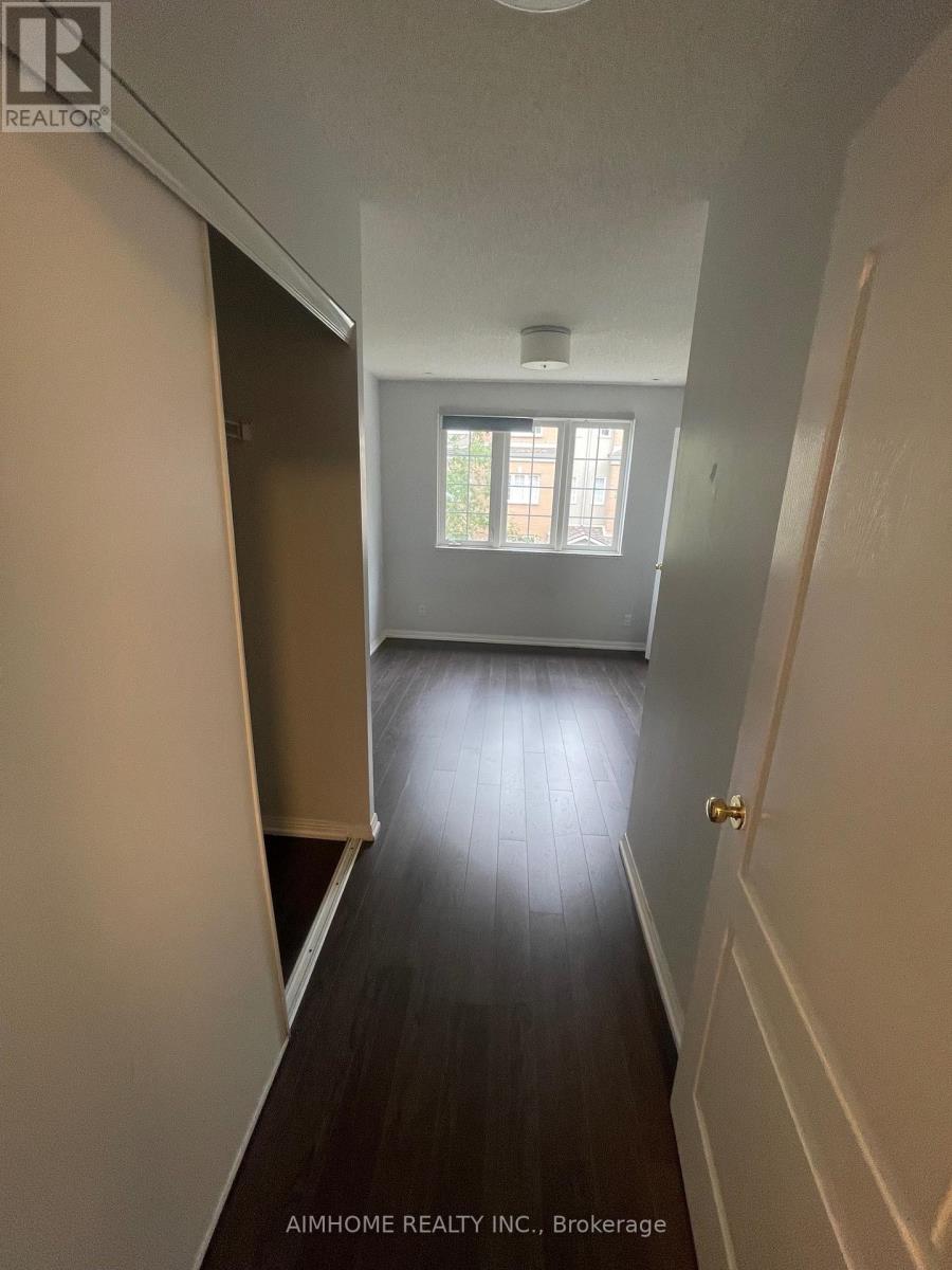1530 - 28 Sommerset Way, Toronto, Ontario  M2N 6W7 - Photo 9 - C13753514