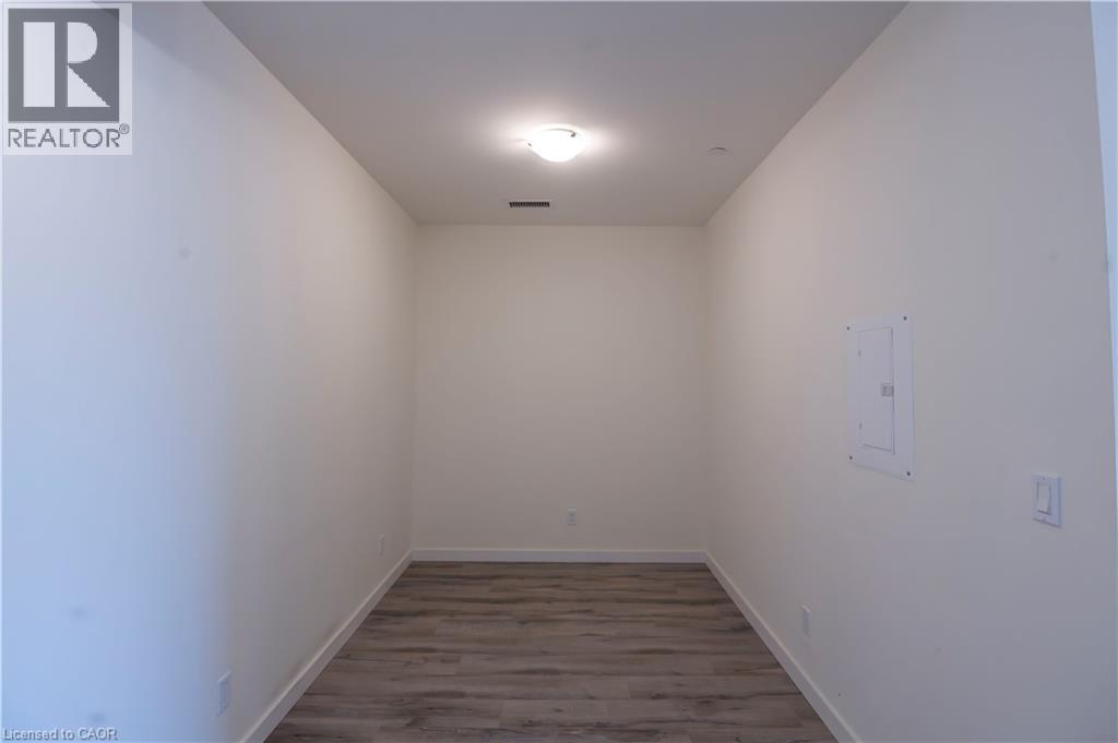 690 King Street W Unit# 521, Kitchener, Ontario  N2H 5L8 - Photo 4 - 40858461