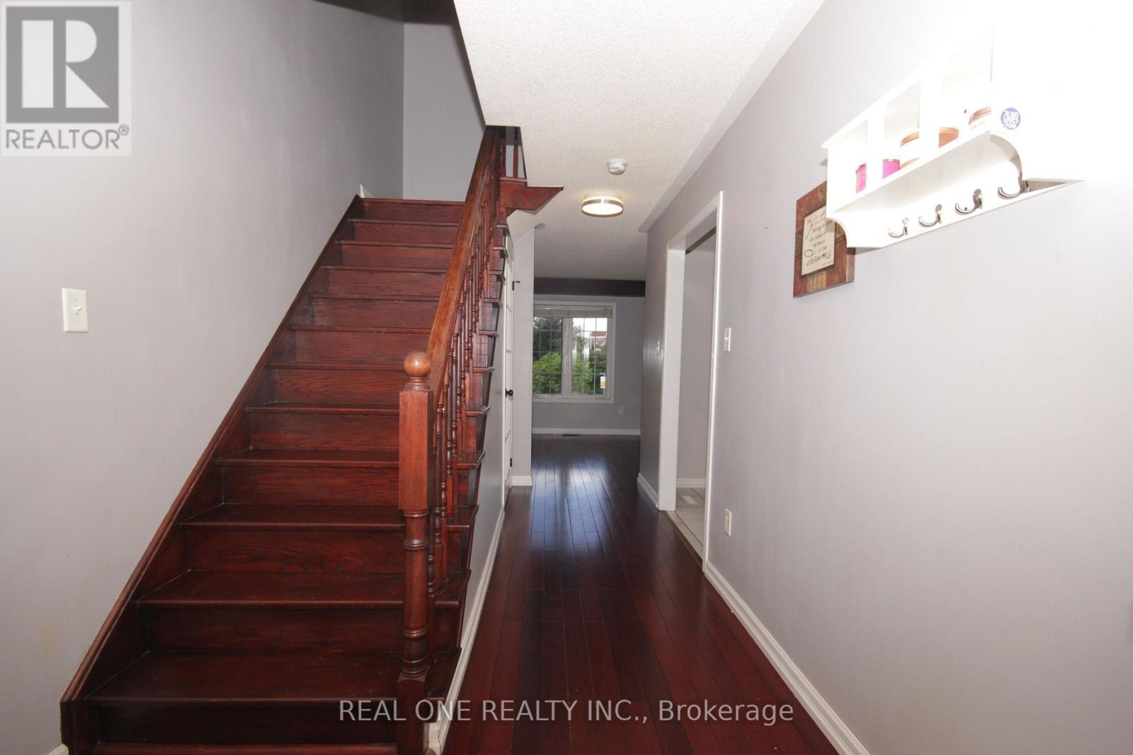 12 Bonello Crescent, Whitby, Ontario  L1R 3N6 - Photo 12 - E13753080