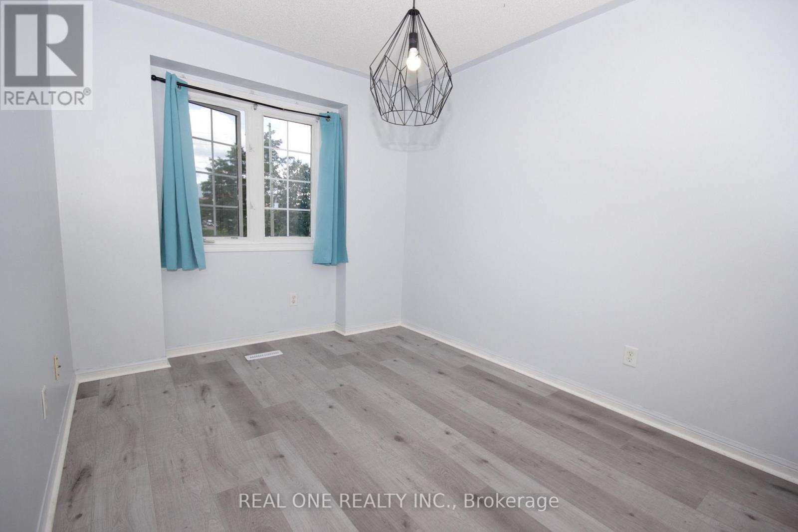 12 Bonello Crescent, Whitby, Ontario  L1R 3N6 - Photo 16 - E13753080
