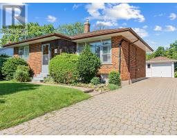 68 BEACHAM CRESCENT, Toronto, Ontario