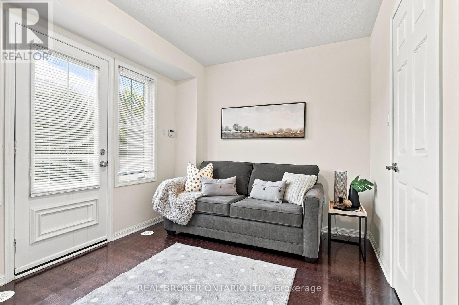 8 Ayers Crescent, Toronto, Ontario  M1L 0G6 - Photo 10 - E13753174
