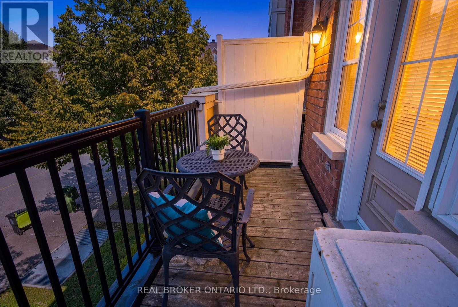 8 Ayers Crescent, Toronto, Ontario  M1L 0G6 - Photo 13 - E13753174