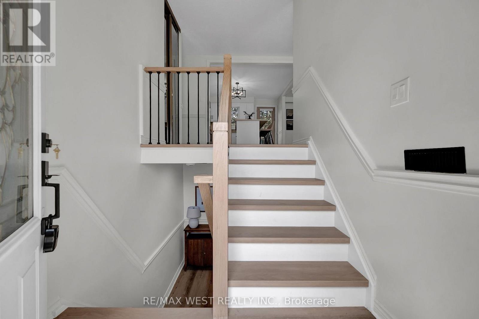4 Flemington Court, Whitby, Ontario  L1N 5X2 - Photo 34 - E13753332