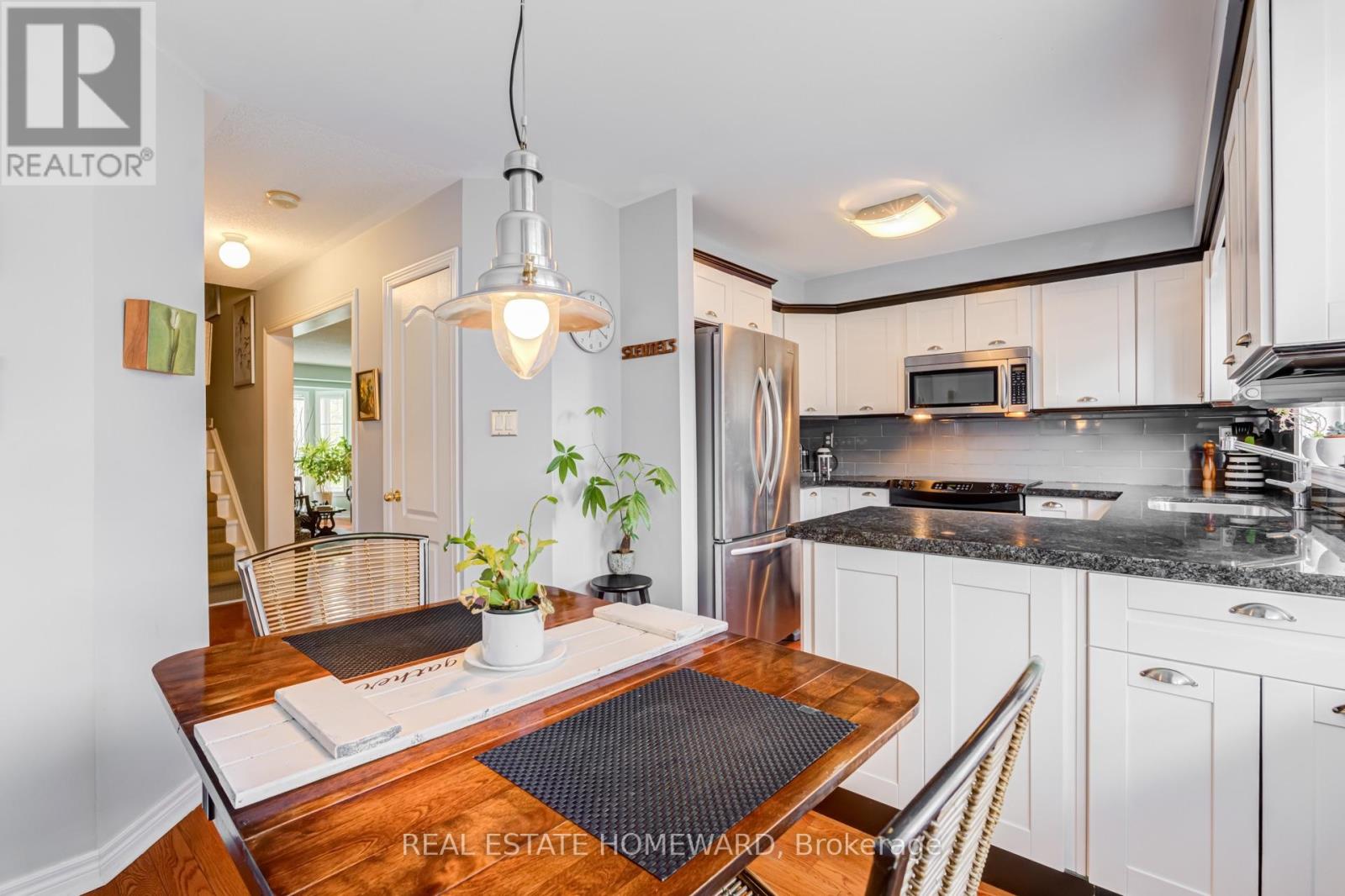 5a Falmouth Avenue, Toronto, Ontario  M1K 4M5 - Photo 8 - E13753452