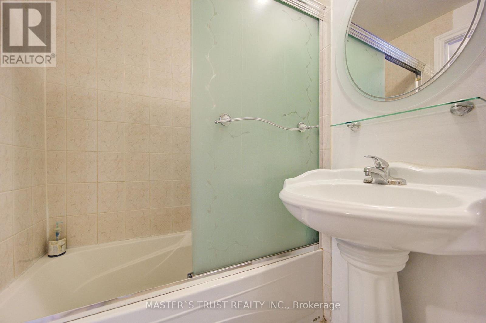 61 Wiggens Court, Toronto, Ontario  M1B 1K3 - Photo 39 - E13753494
