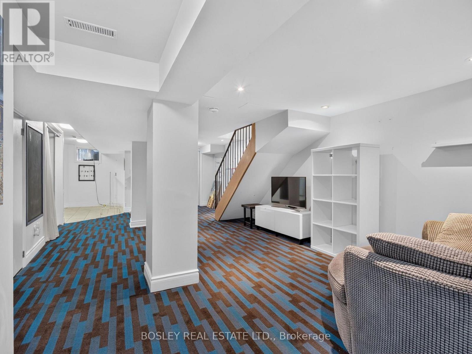 14 Coady Avenue, Toronto, Ontario  M4M 2Y8 - Photo 29 - E13753512