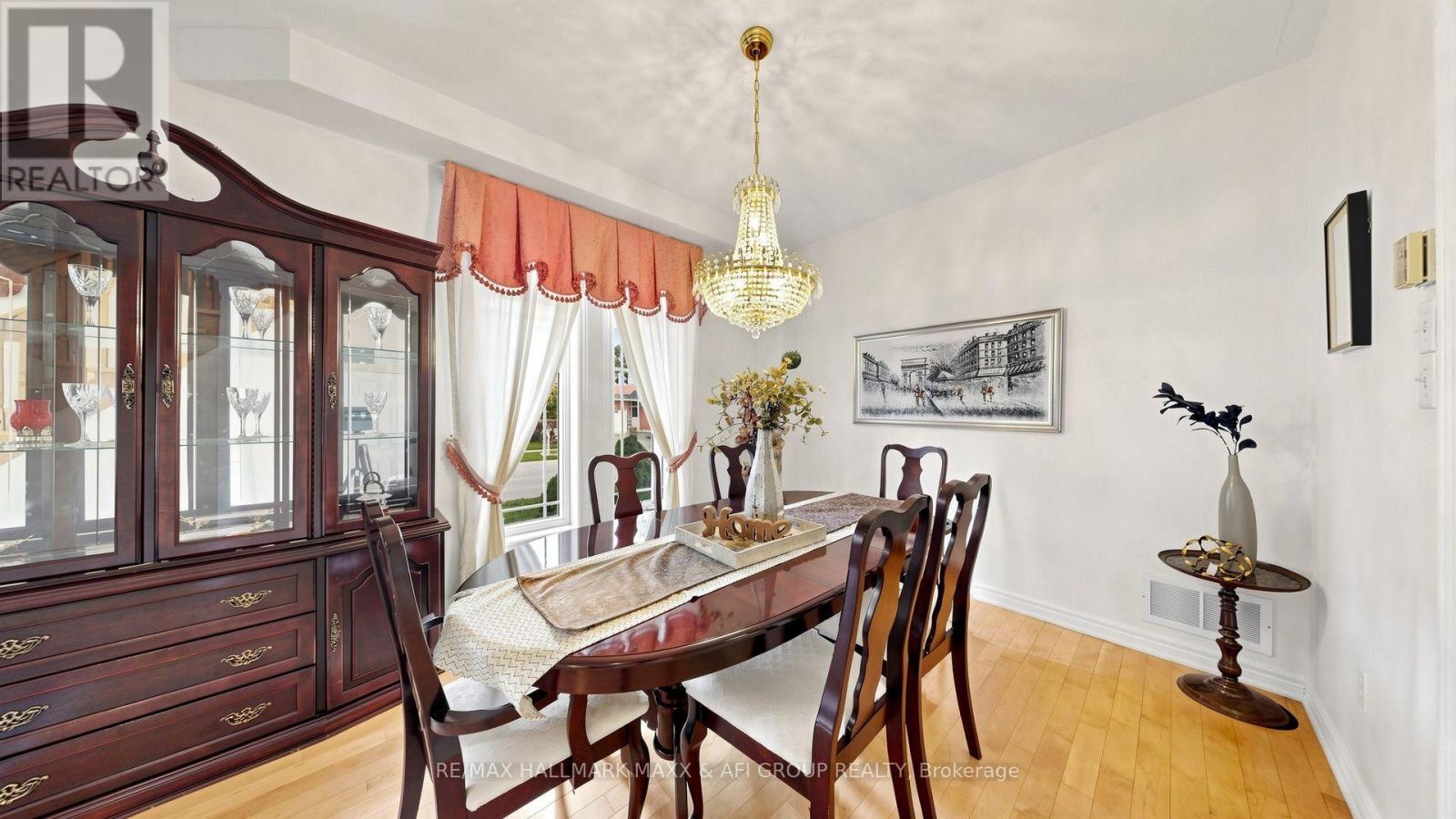33 Amethyst Drive, Richmond Hill, Ontario  L4S 2J8 - Photo 6 - N13753014
