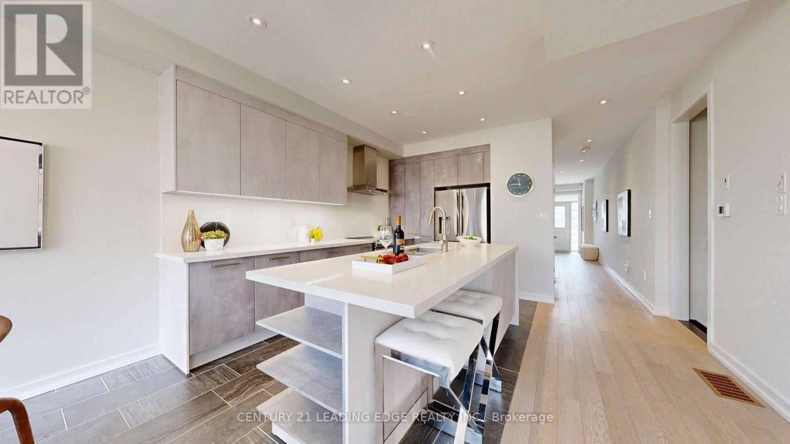 64 Mondial Crescent, East Gwillimbury, Ontario  L9N 0S2 - Photo 15 - N13753050