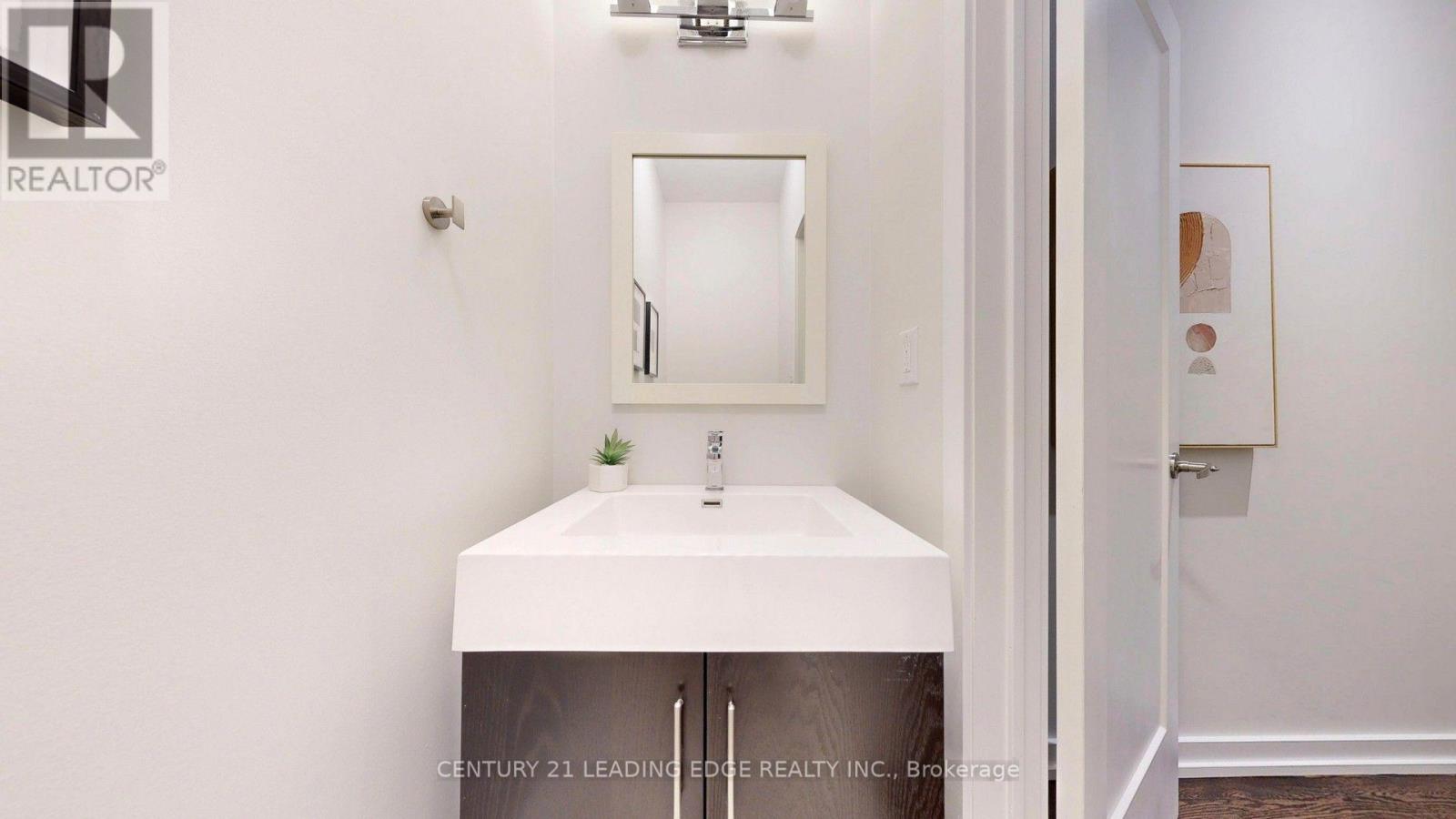 64 Mondial Crescent, East Gwillimbury, Ontario  L9N 0S2 - Photo 25 - N13753050