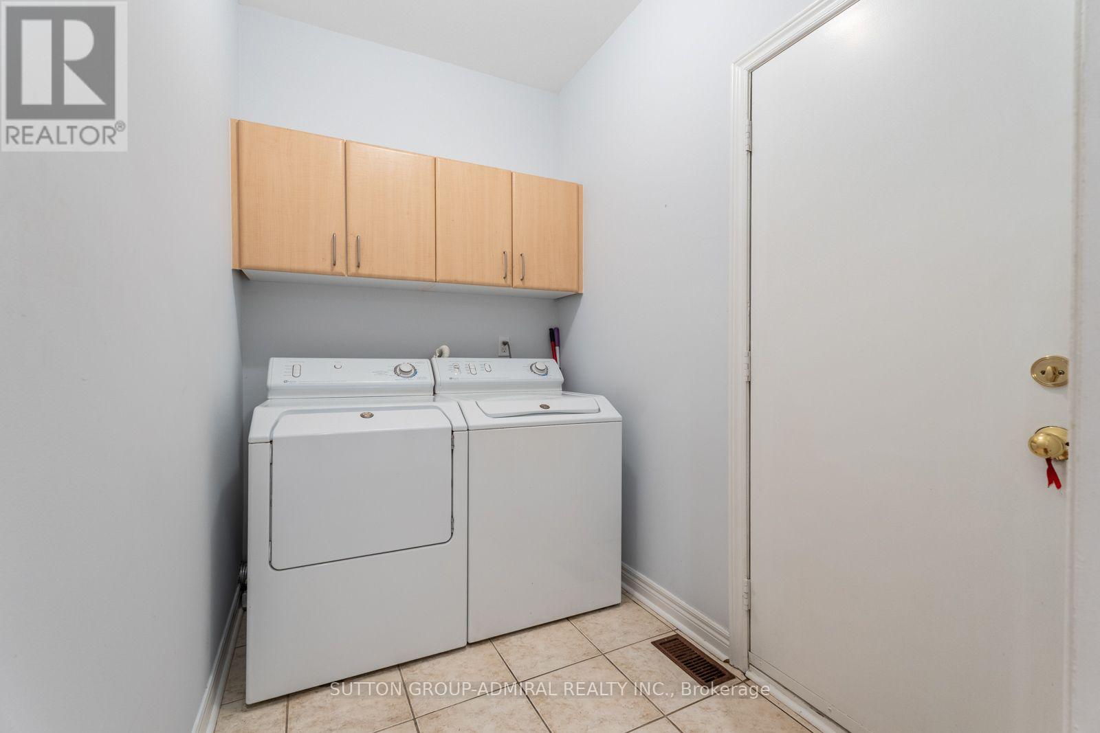 37 Kingsbridge Circle, Vaughan, Ontario  L4J 8N8 - Photo 15 - N13753354