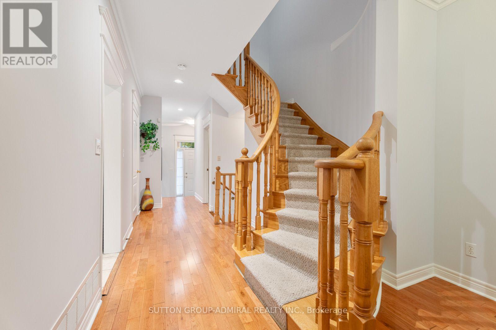 37 Kingsbridge Circle, Vaughan, Ontario  L4J 8N8 - Photo 16 - N13753354