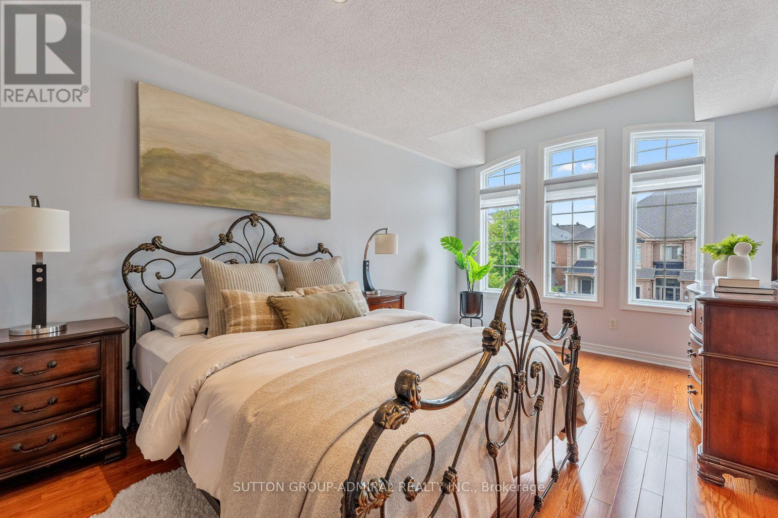 37 Kingsbridge Circle, Vaughan, Ontario  L4J 8N8 - Photo 18 - N13753354