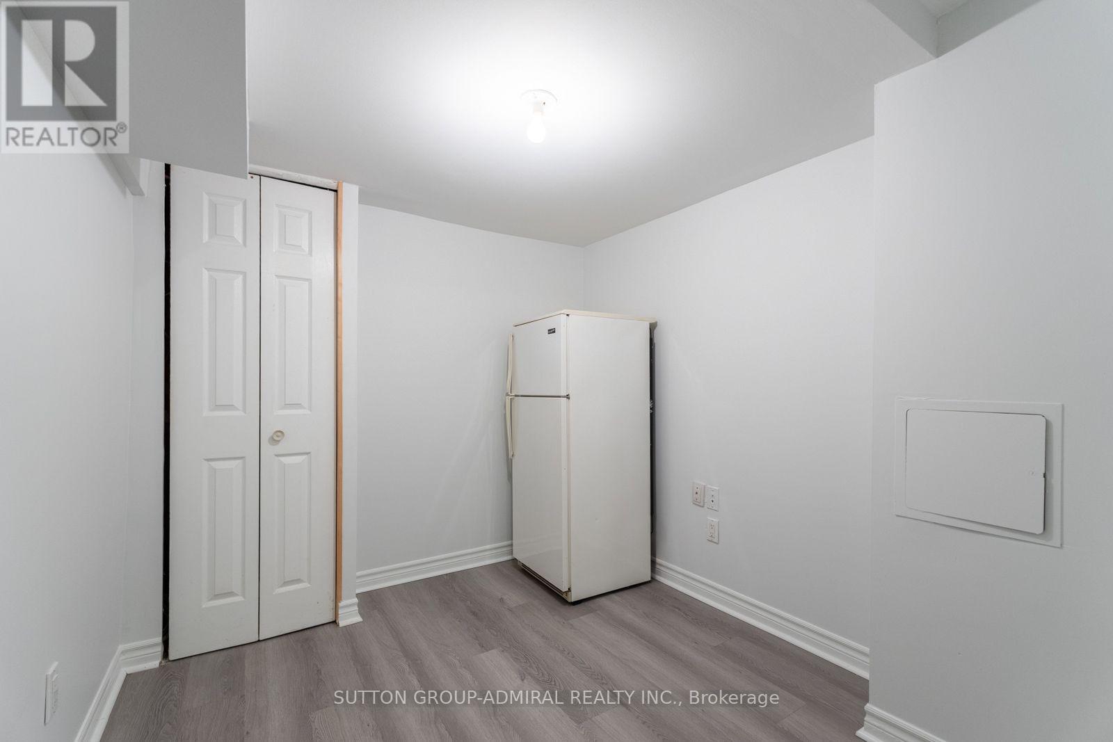 37 Kingsbridge Circle, Vaughan, Ontario  L4J 8N8 - Photo 36 - N13753354