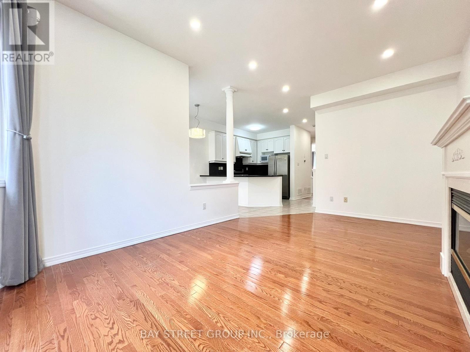 26 Whitford Road, Markham, Ontario  L6C 2J2 - Photo 12 - N13753372