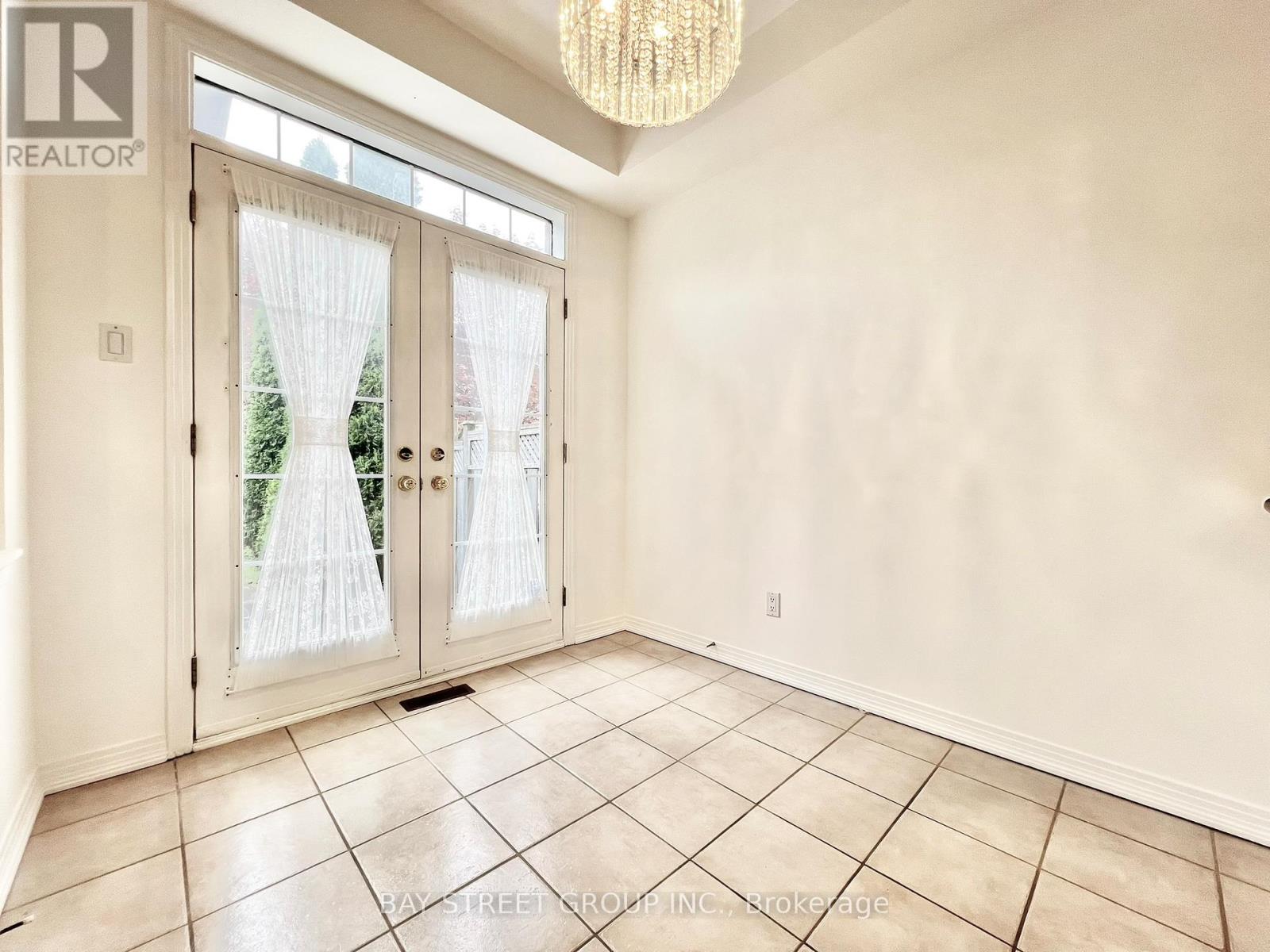 26 Whitford Road, Markham, Ontario  L6C 2J2 - Photo 16 - N13753372