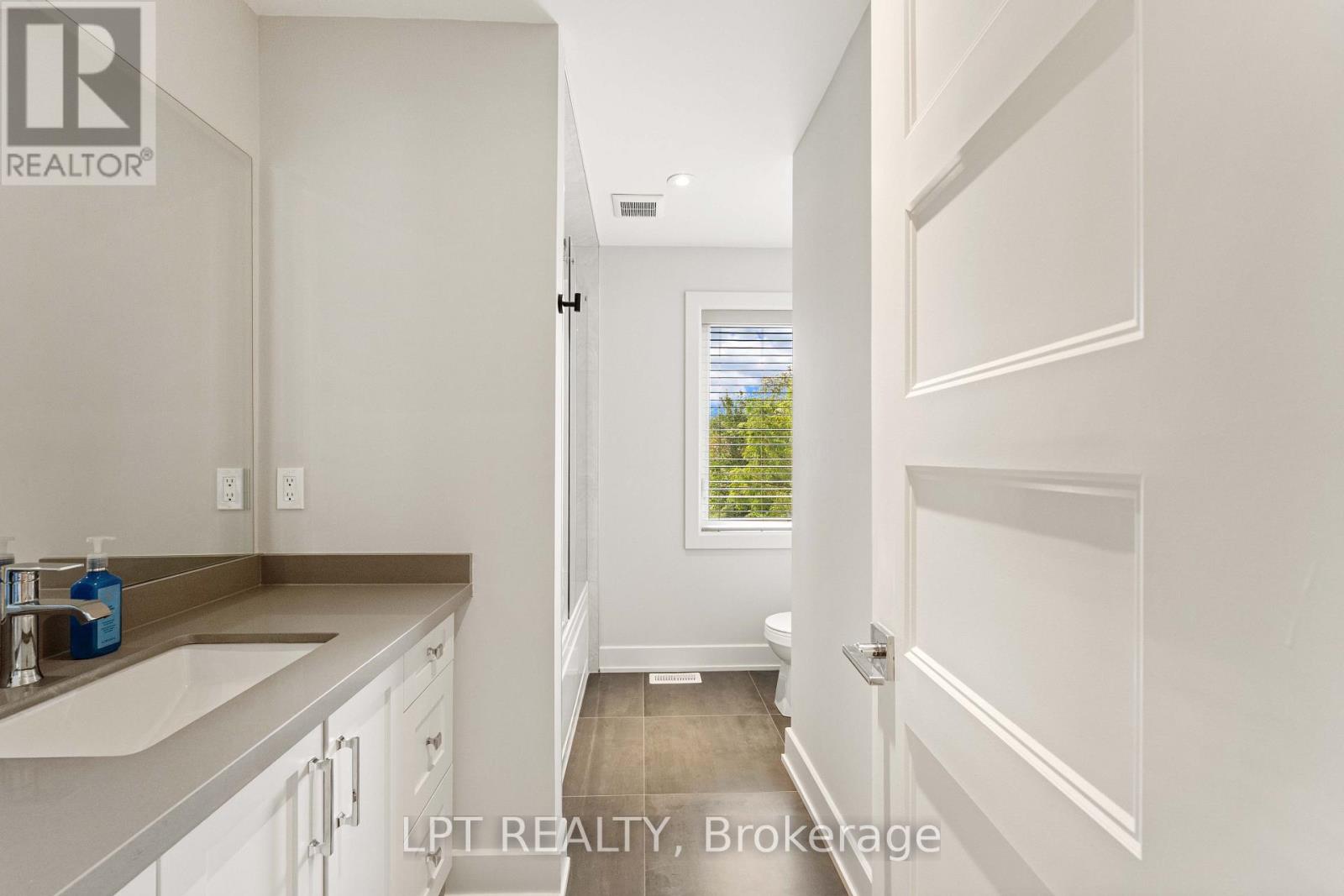 36 Blue Jay Boulevard, Georgina, Ontario  L0E 1N0 - Photo 35 - N13753404
