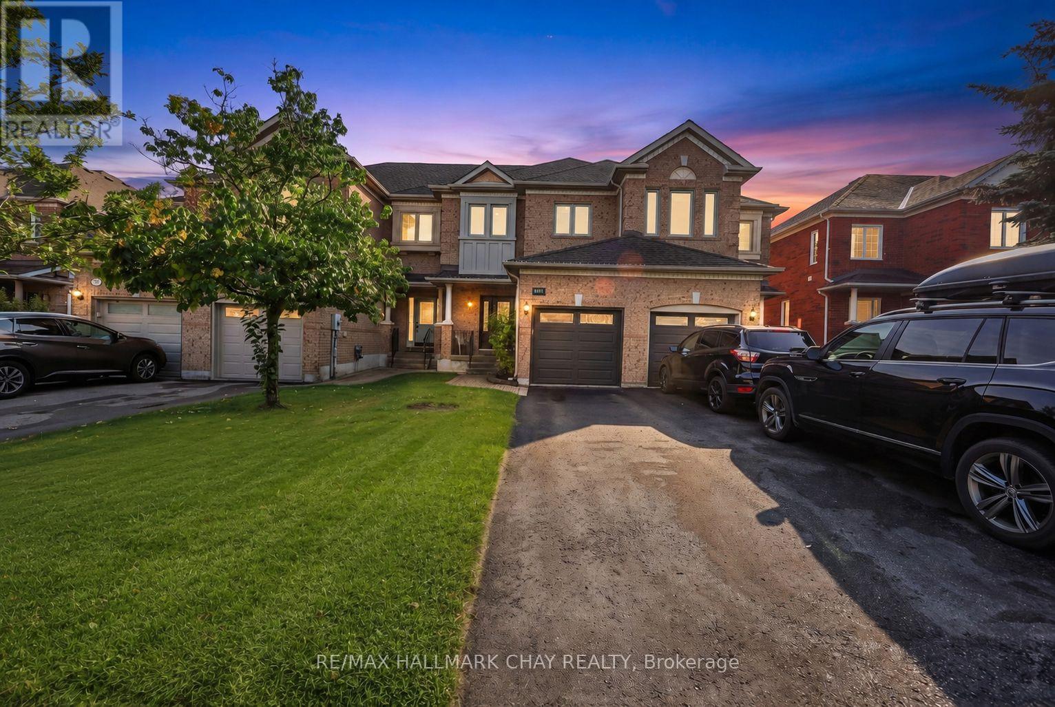 168 DENISE CIRCLE, Newmarket, Ontario