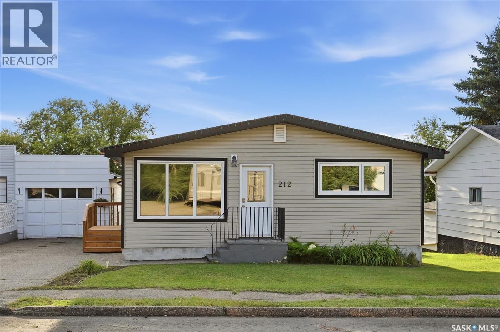 212 3rd STREET W, delisle, Saskatchewan