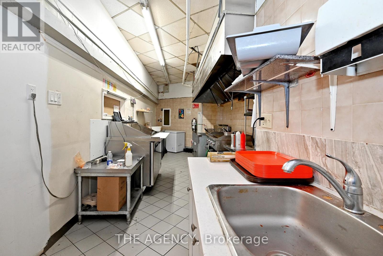 B-1 - 1540 Dundas Street E, Whitby, Ontario  L1N 2K7 - Photo 23 - E13610084