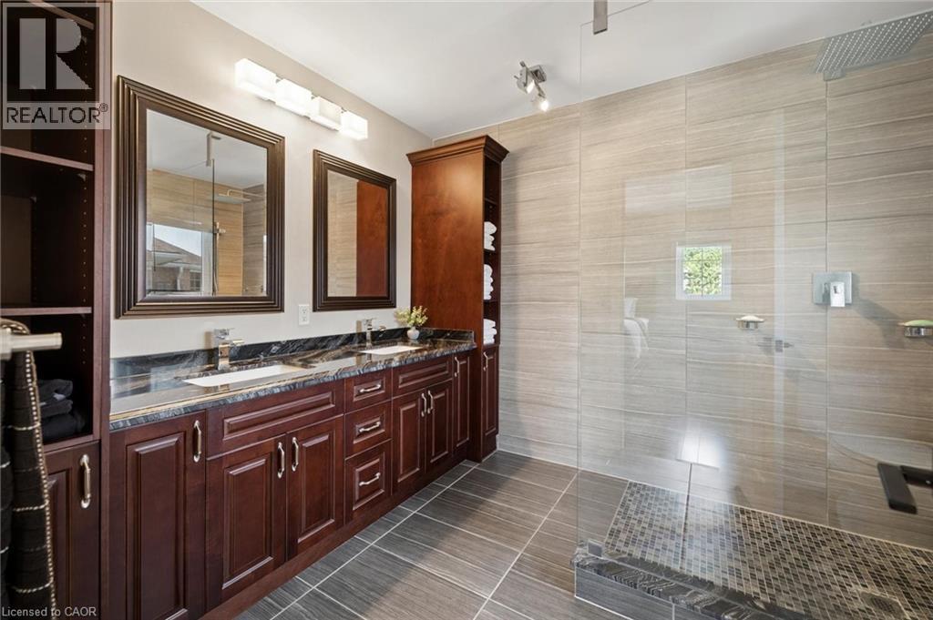 44 Tami Court, Kitchener, Ontario  N2B 3V2 - Photo 25 - 40860166