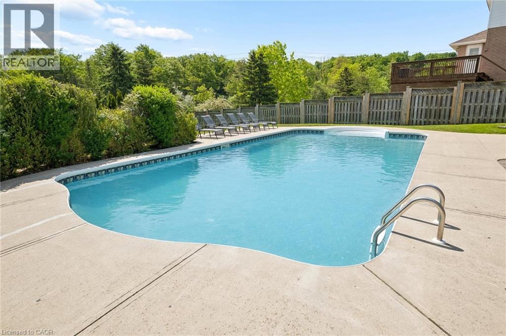 44 Tami Court, Kitchener, Ontario  N2B 3V2 - Photo 39 - 40860166