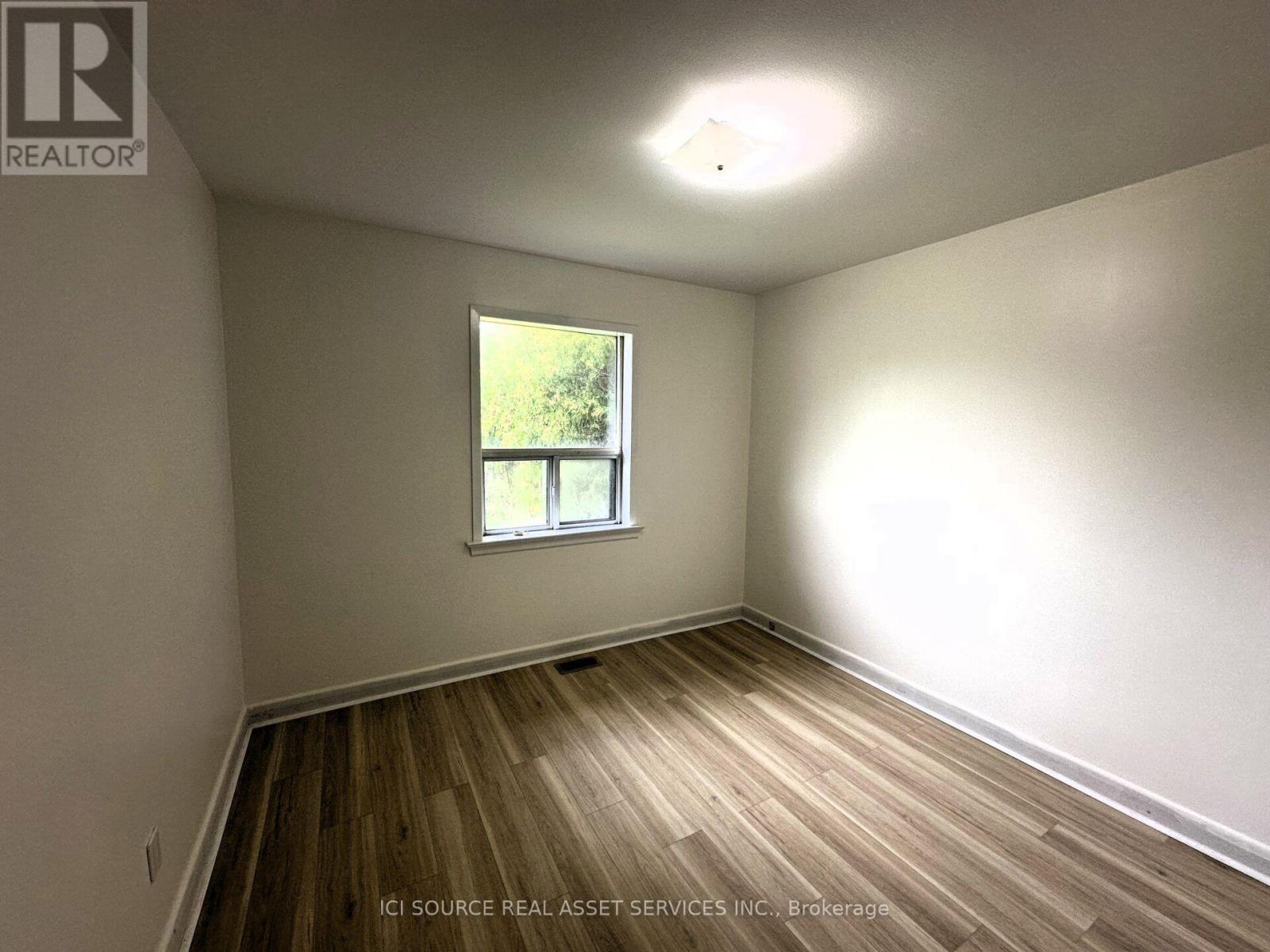 Main Fl - 36 Hinton Road, Toronto, Ontario  M9W 2V5 - Photo 10 - W13753024