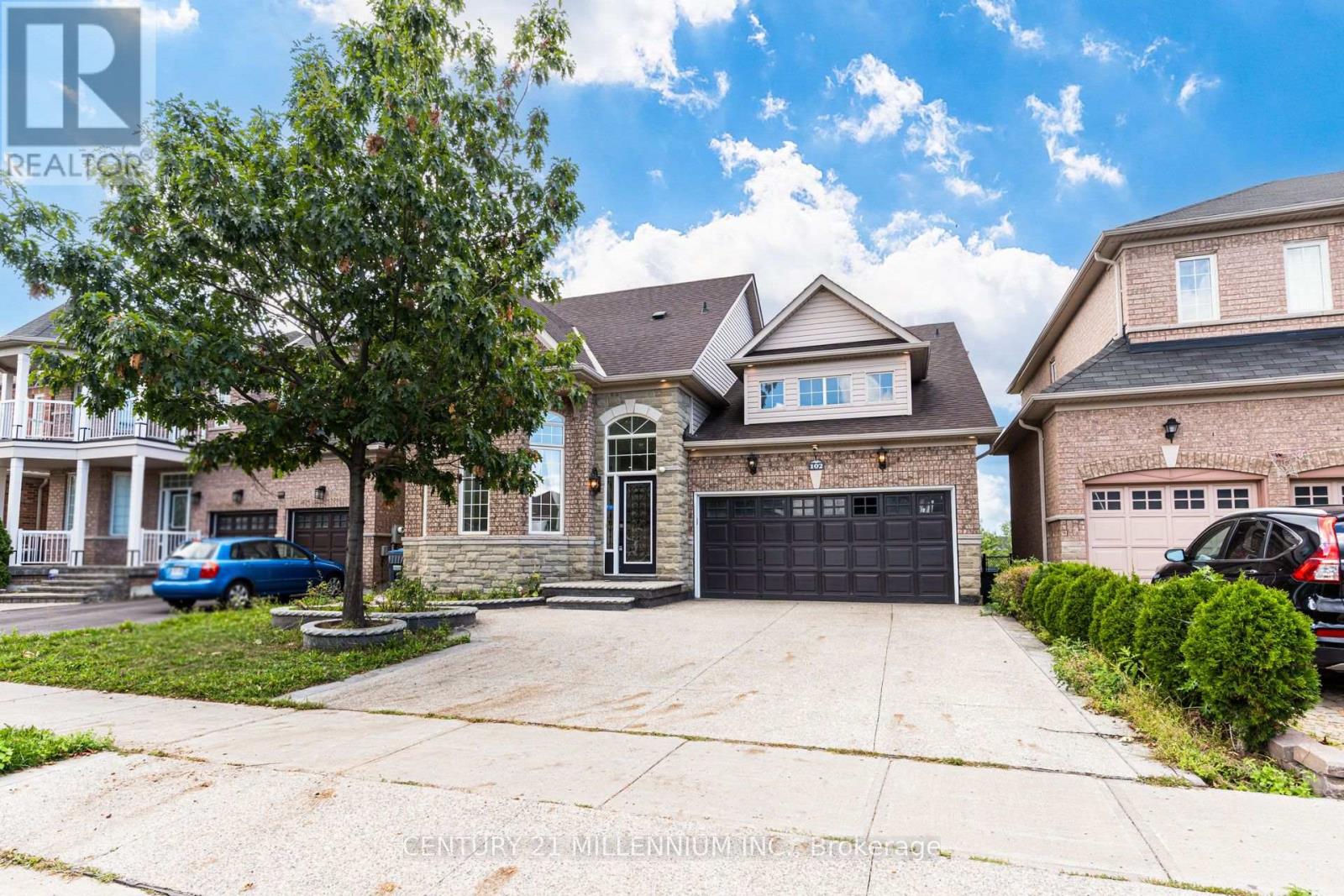 102 SOUTHLAKE BOULEVARD, Brampton, Ontario