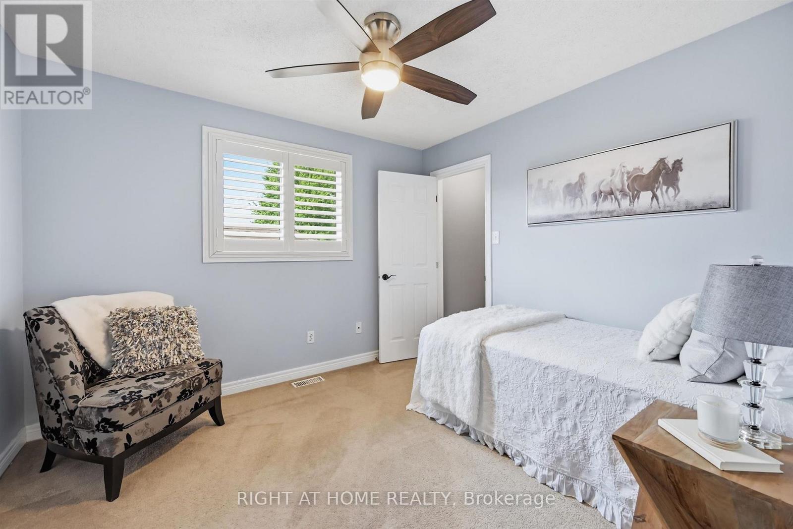 509 Larkspur Lane, Burlington, Ontario  L7T 4L8 - Photo 30 - W13753076