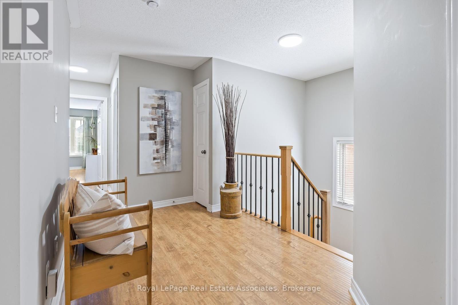 1069 Knotty Pine Grove, Mississauga, Ontario  L5W 1J6 - Photo 17 - W13753126