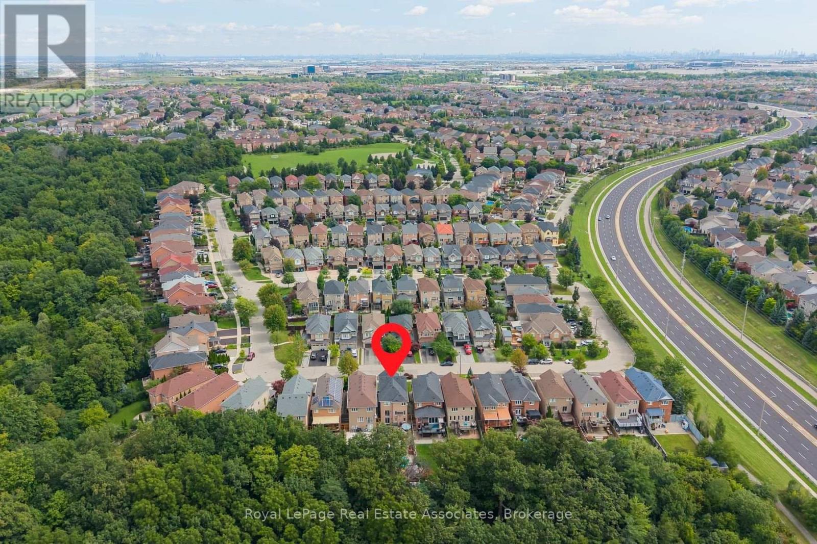 1069 Knotty Pine Grove, Mississauga, Ontario  L5W 1J6 - Photo 43 - W13753126