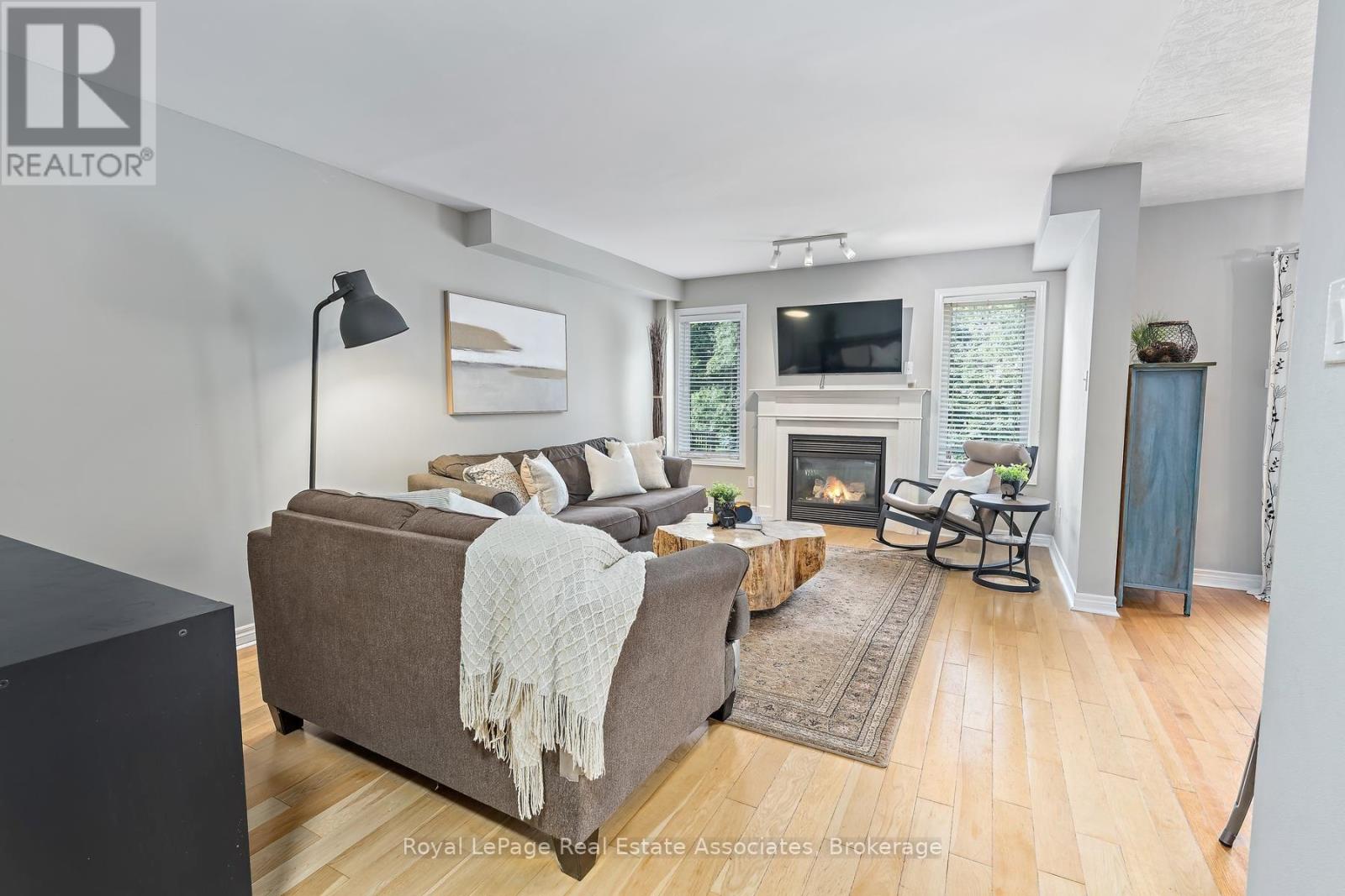 1069 Knotty Pine Grove, Mississauga, Ontario  L5W 1J6 - Photo 7 - W13753126