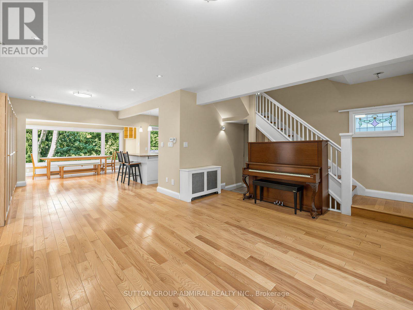 246 Ellis Avenue, Toronto, Ontario  M6S 2X2 - Photo 11 - W13753140