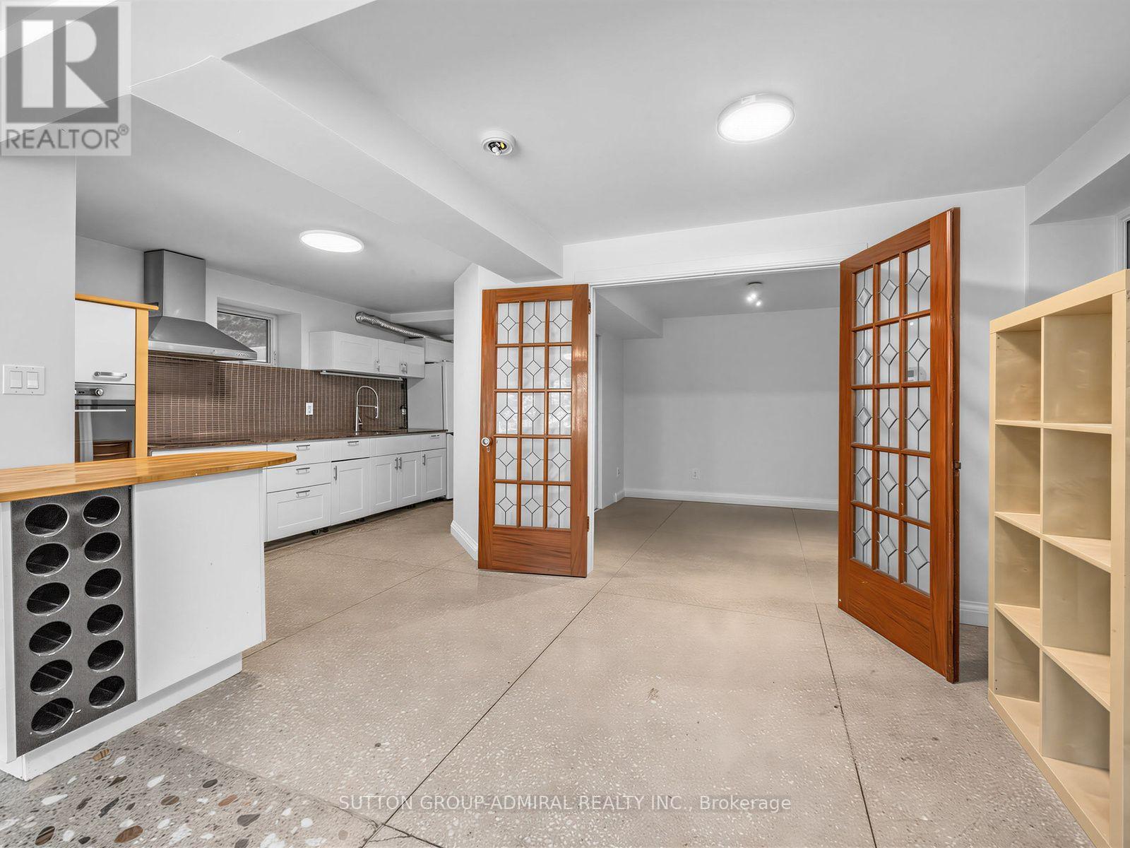 246 Ellis Avenue, Toronto, Ontario  M6S 2X2 - Photo 22 - W13753140
