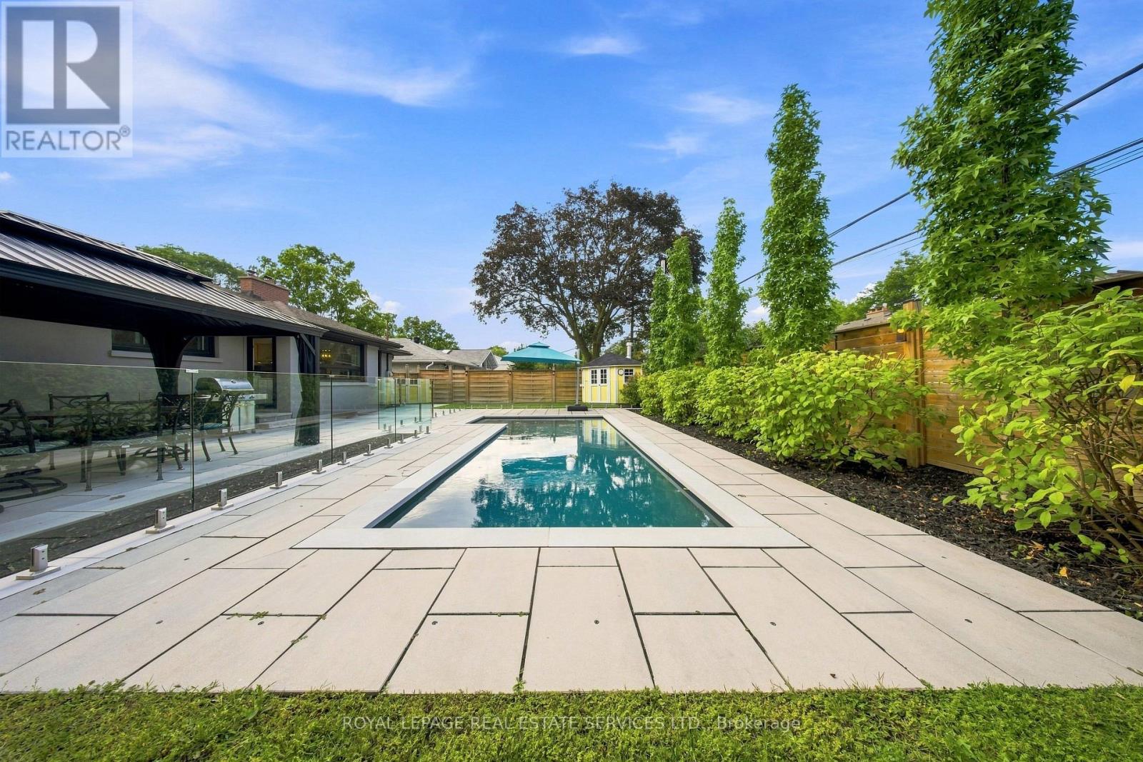 16 Oldham Road, Toronto, Ontario  M9A 2B7 - Photo 37 - W13753208