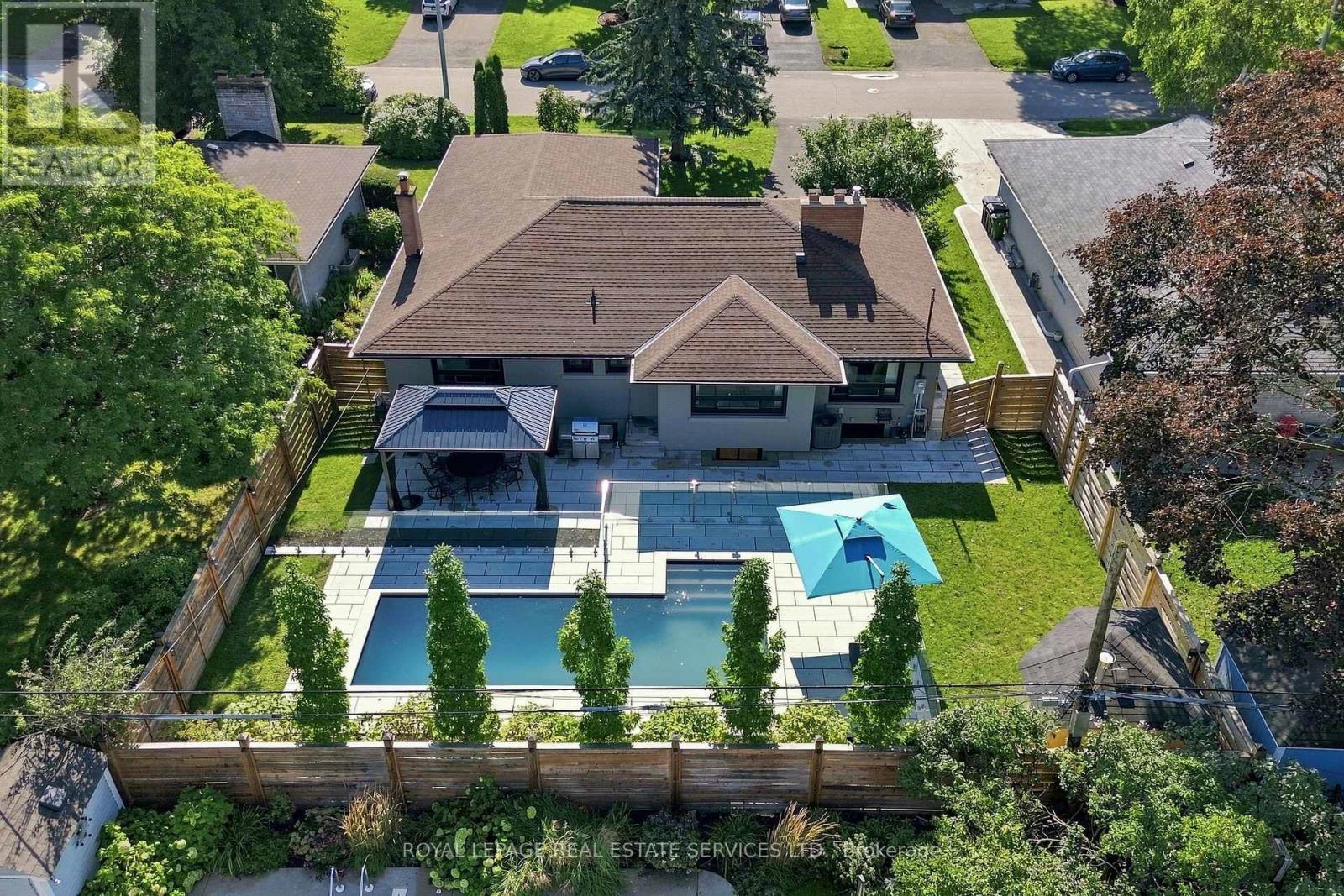 16 Oldham Road, Toronto, Ontario  M9A 2B7 - Photo 39 - W13753208